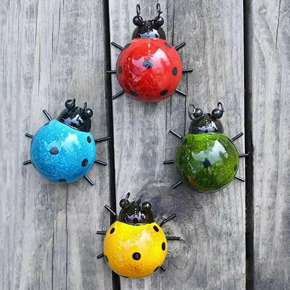 Mini Metal Ladybug Fence Hanger Wall Hanging Ornament For Outdoor Garden Decor Hand Painted Rust Resistant
