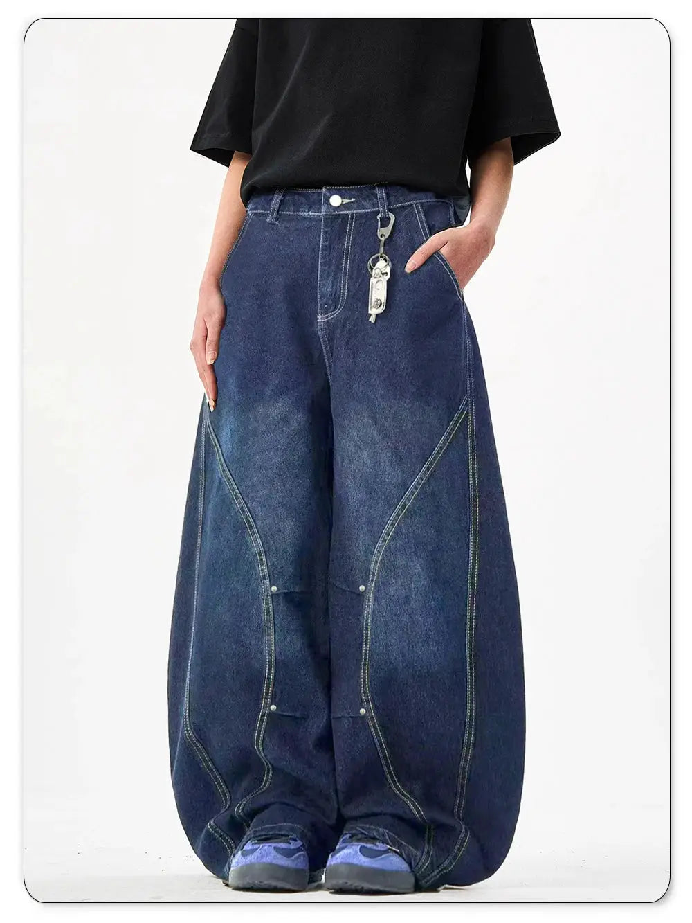 Men's blue denim wide-leg balloon jeans by Simples Market with a baggy silhouette