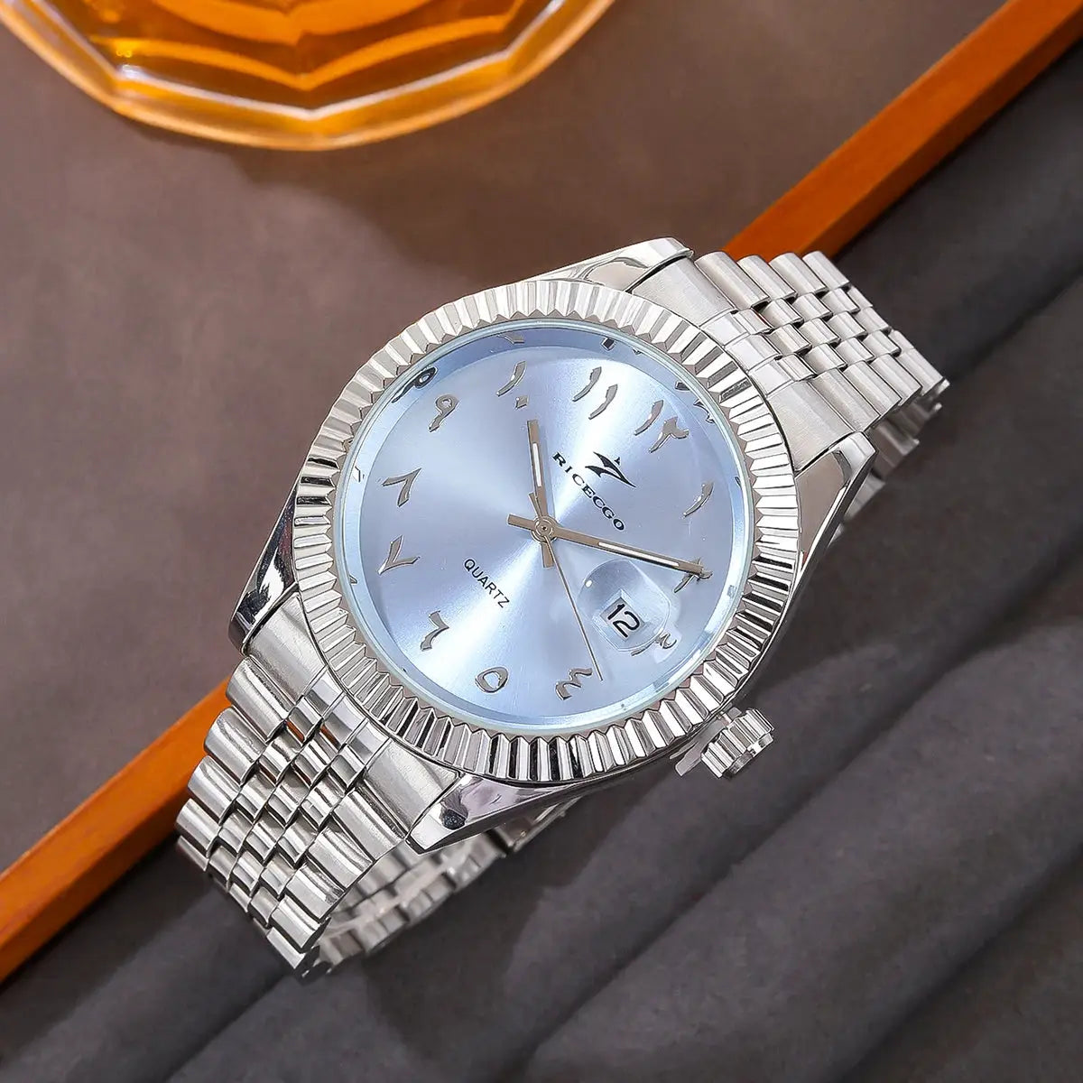 Mens Luxury Stainless Steel Quartz Wristwatch With Date Display For Classic Business And Casual Styles