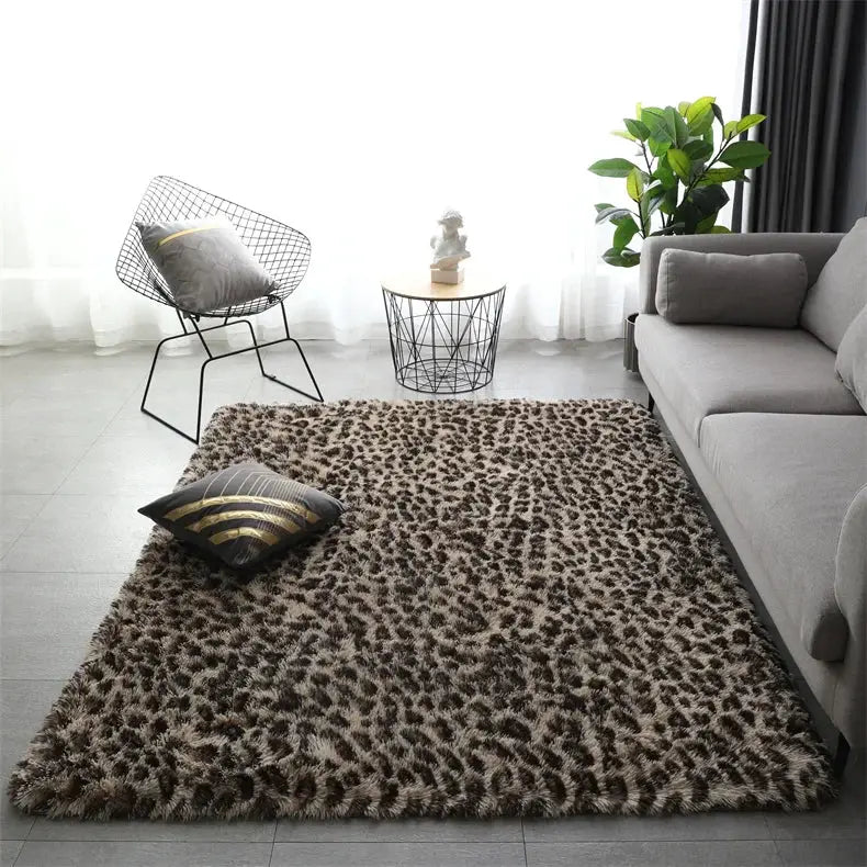 Premium fluffy leopard-print area rug, extra-soft shaggy indoor rug for living room decor