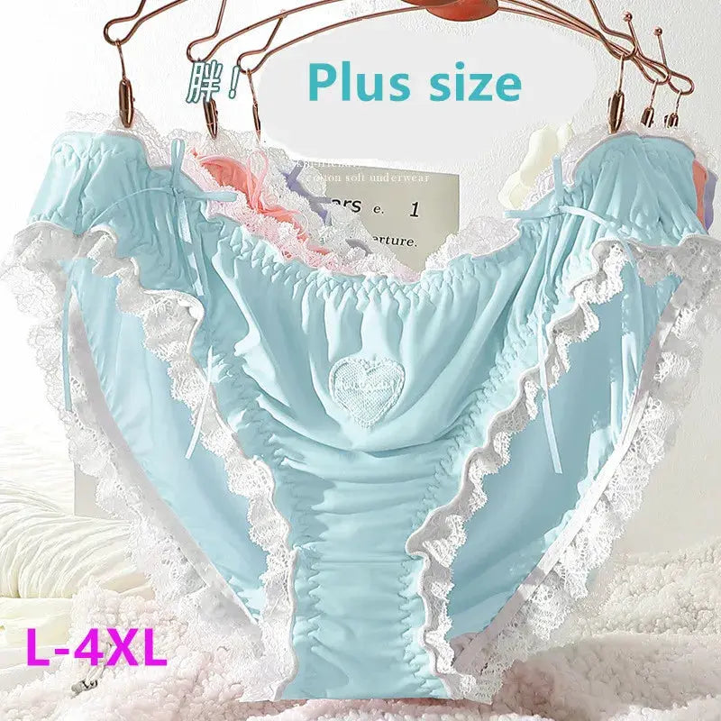 Plus-size L-4XL lace panties with white trim and heart emblem, light blue, Simples Market