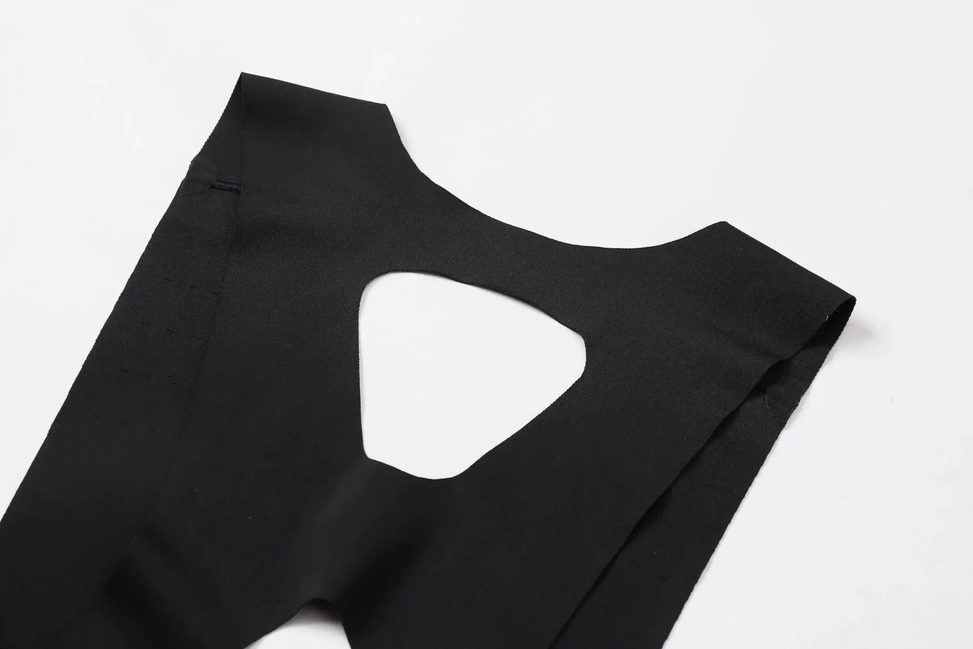 Men's black cycling bib shorts by Simples Market with open-back design.