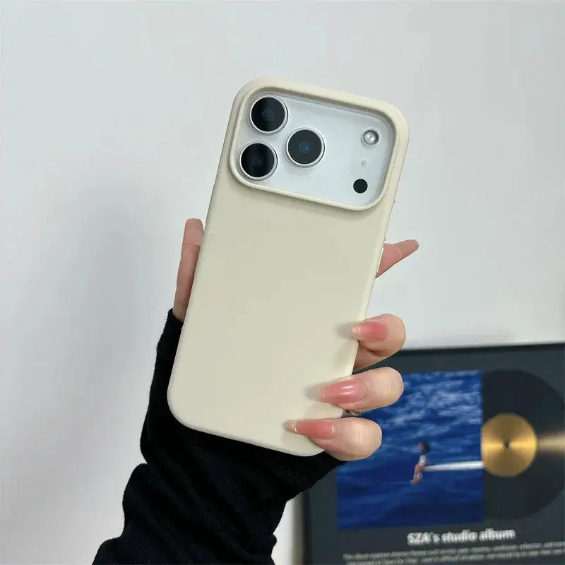 Magnetic liquid silicone case for iPhone 17/17 Pro/17 Pro Max, cream color, MagSafe, Simples Market