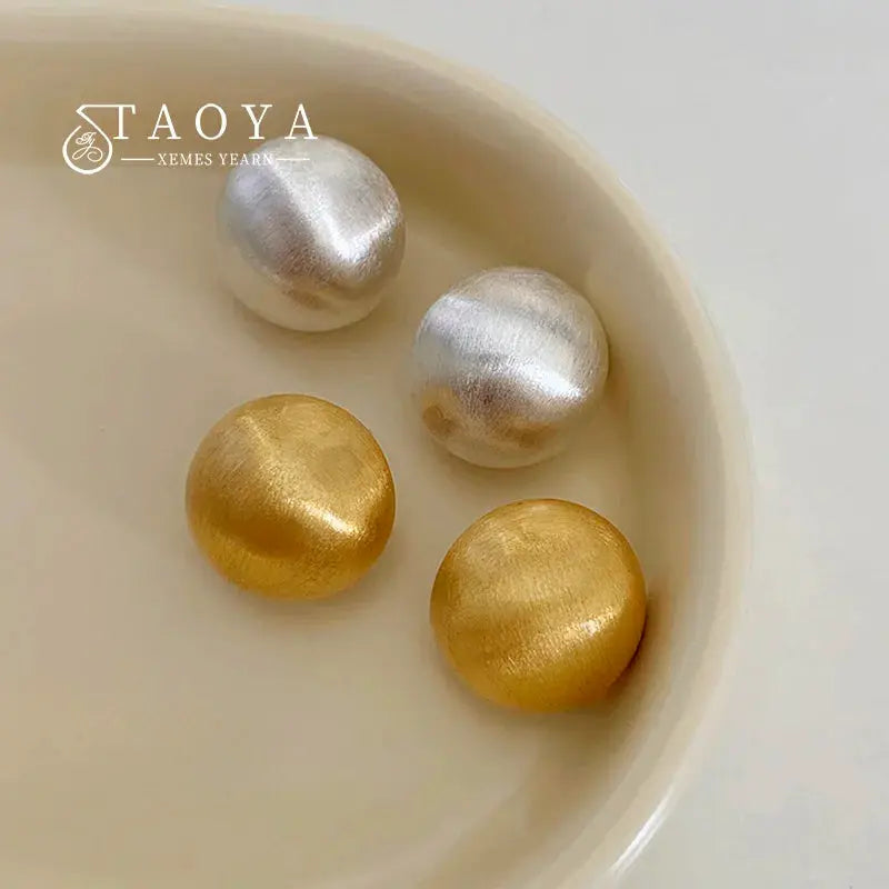 Semicircle earrings; brushed frosted metal discs in silver and gold, set of four by Simples Market