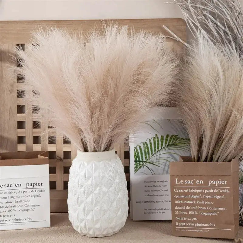 Simples Market 10pcs artificial beige pampas grass bouquet in a white textured ceramic vase for boho home decor