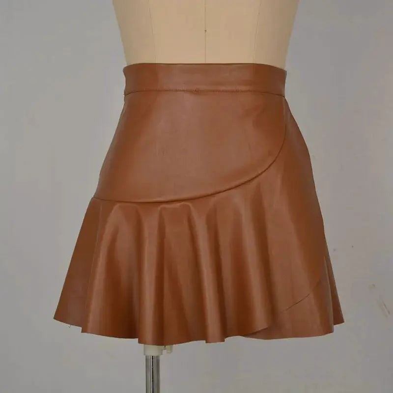 Women's brown PU leather mini skirt with high waist and pleated ruffle hem