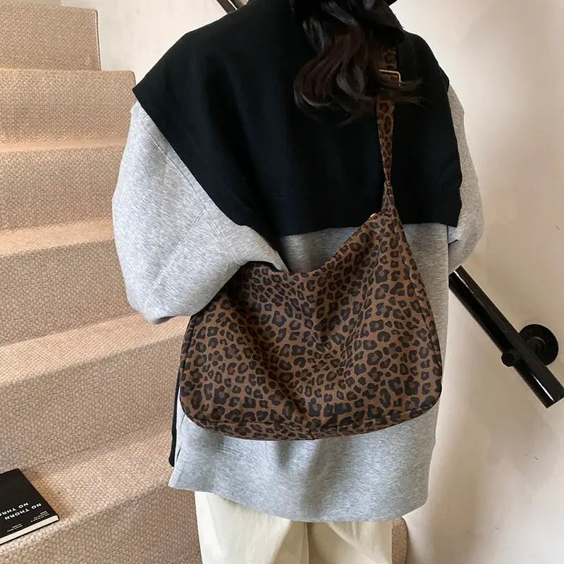 Leopard print women's shoulder bag, large-capacity crossbody in soft textile