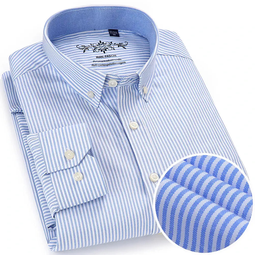 Men's long-sleeve blue and white striped Oxford shirt by Simples Market with button-down collar and patch chest pocket