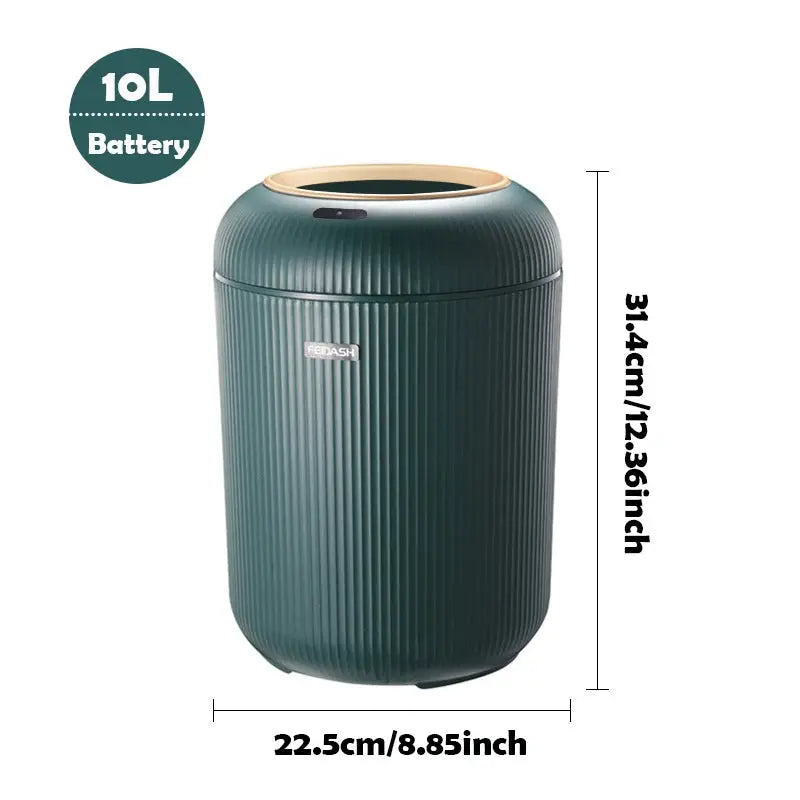Automatic motion-sensor trash can by Simples Market; green ribbed plastic, 10L capacity, battery-powered.