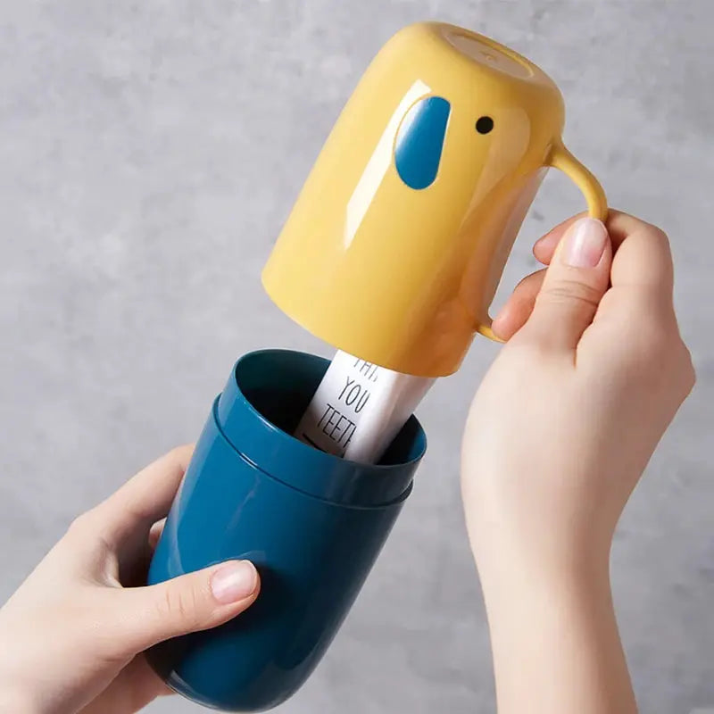 TravelEase Portable Toothbrush And Toothpaste Holder Hygienic Lightweight Travel Companion For On The Go