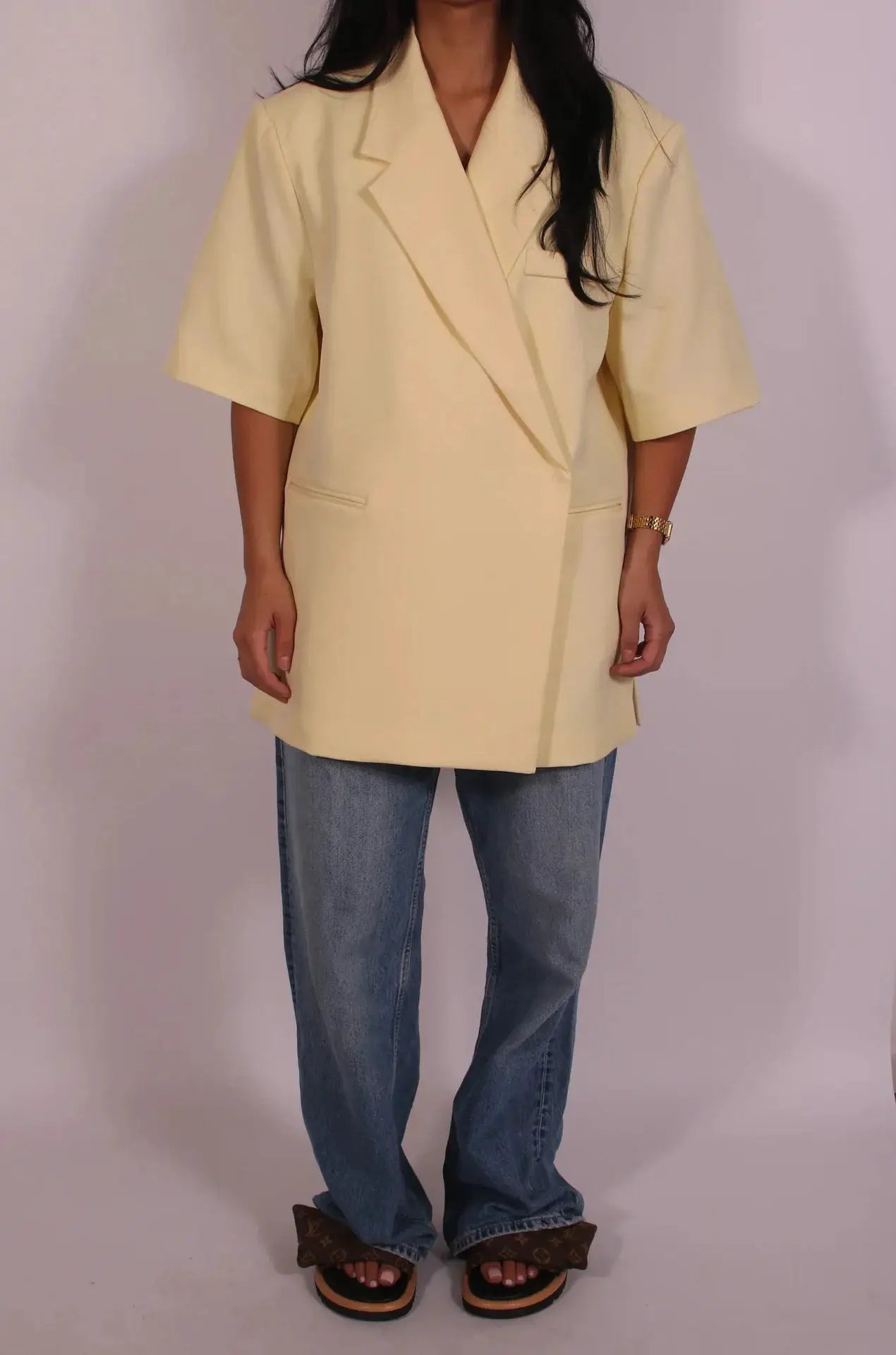 Ladies oversized pale yellow blazer coat with wide lapels and turn-down collar by Simples Market