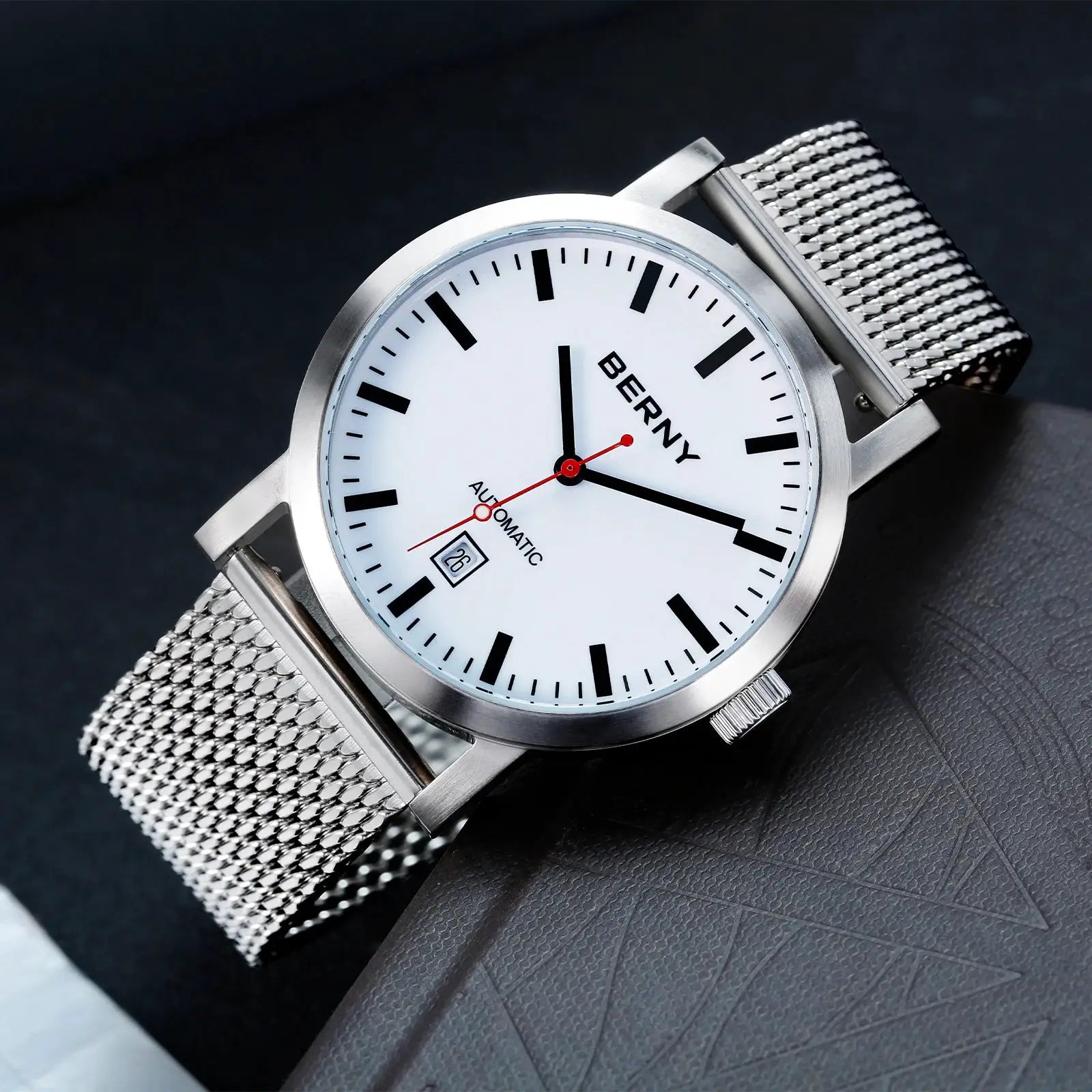 BERNY men's wristwatch with stainless steel mesh band, white dial, automatic movement, 5ATM waterproof.