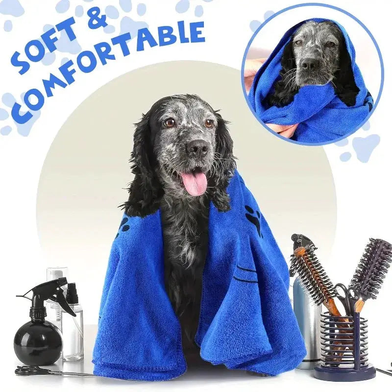 Dog towel by Simples Market, blue microfiber for medium dogs; quick-drying and absorbent.