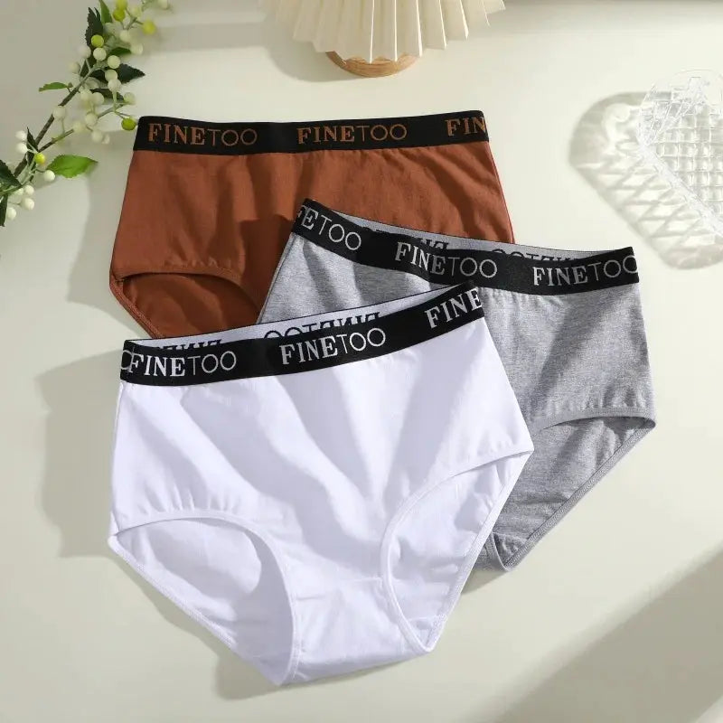 Finetoo cotton briefs 3-pack in white, gray, brown with branded black waistband; low waist, seamless underwear.