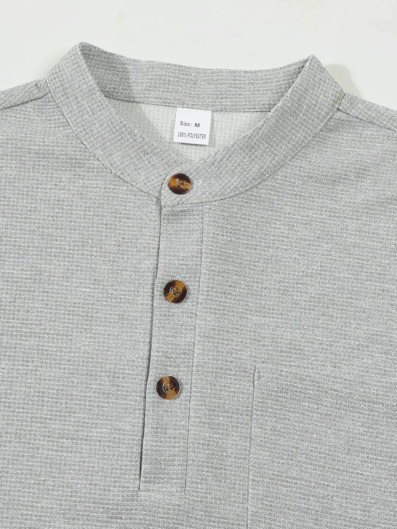 Summer men's fashionable casual short-sleeved waffle-style retro T-shirt with Henry collar and solid-color pocket design style