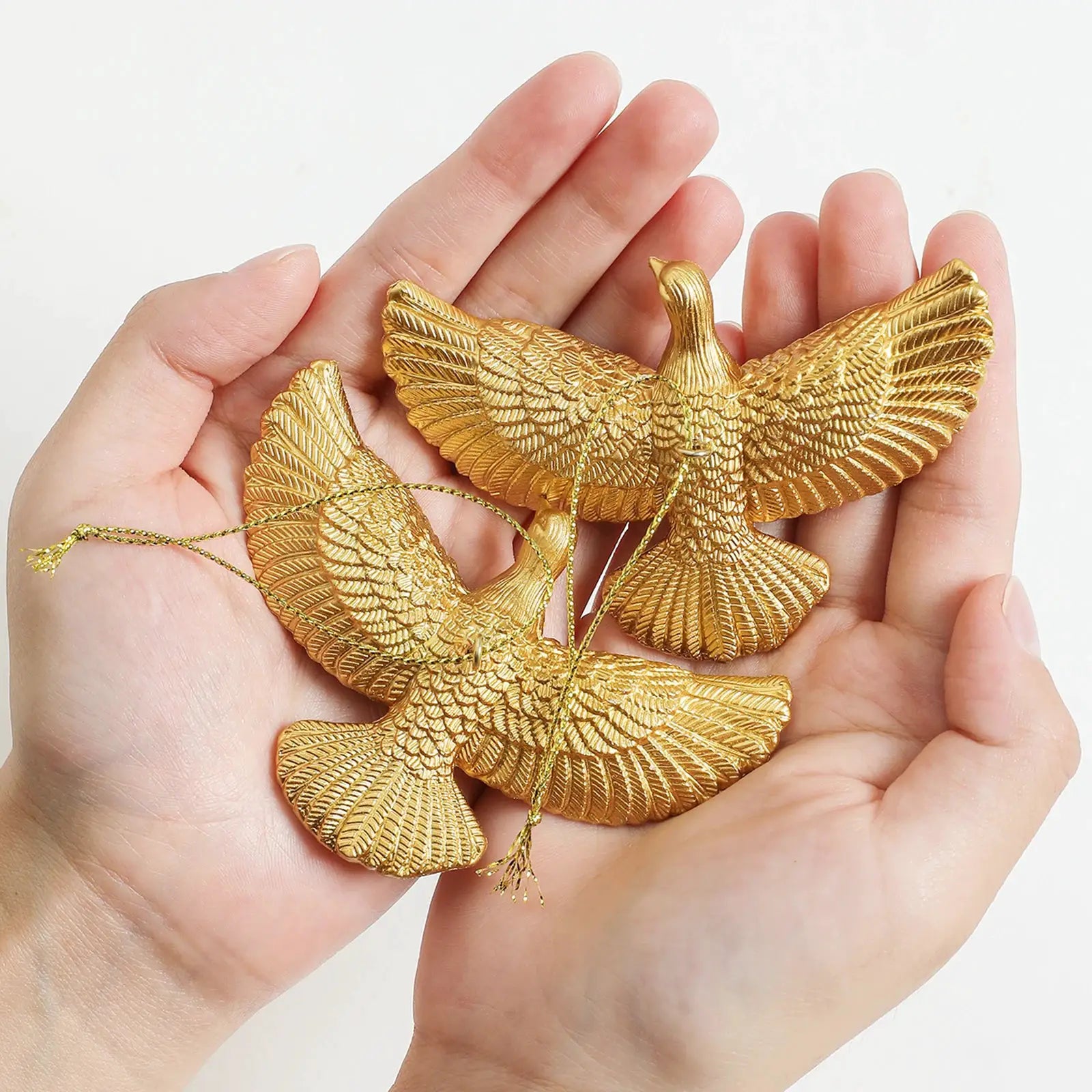 Style Friendship Doves Resin Christmas Ornament Set Two Doves Home Decor Tree Ornament Gift For Someone Special