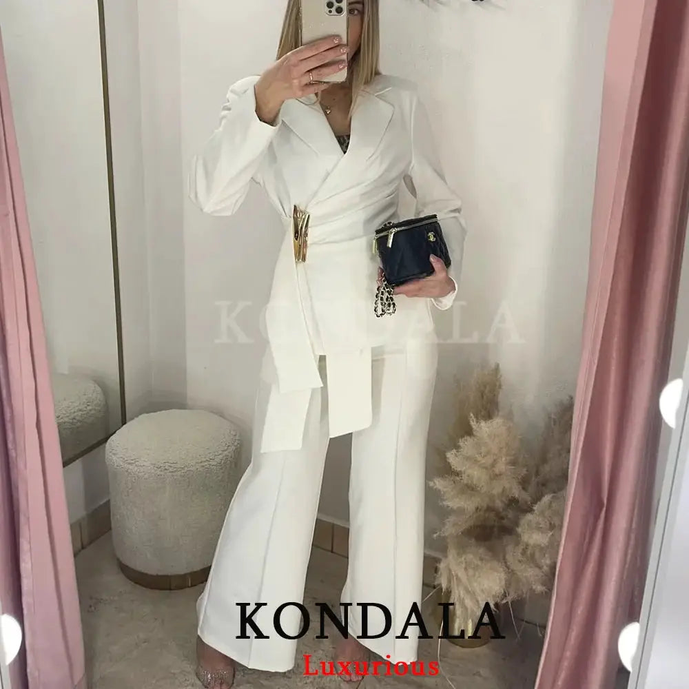 KONDALA white women's blazer suit with long sleeves and wide-leg pants, gold belt detail