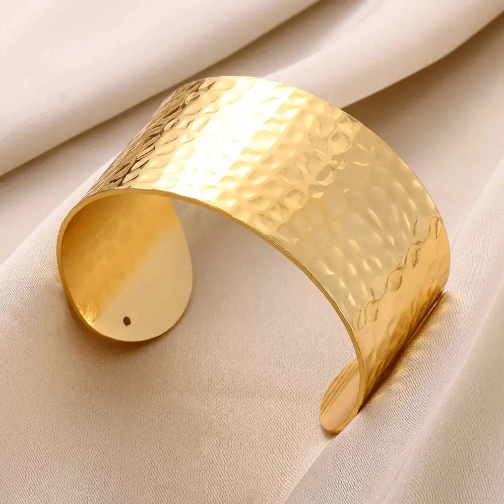 Exquisite Classic Bump Pattern Open Bangle Cuff Bracelet For Women Gold Color Stainless Steel Hand Ornament Gift