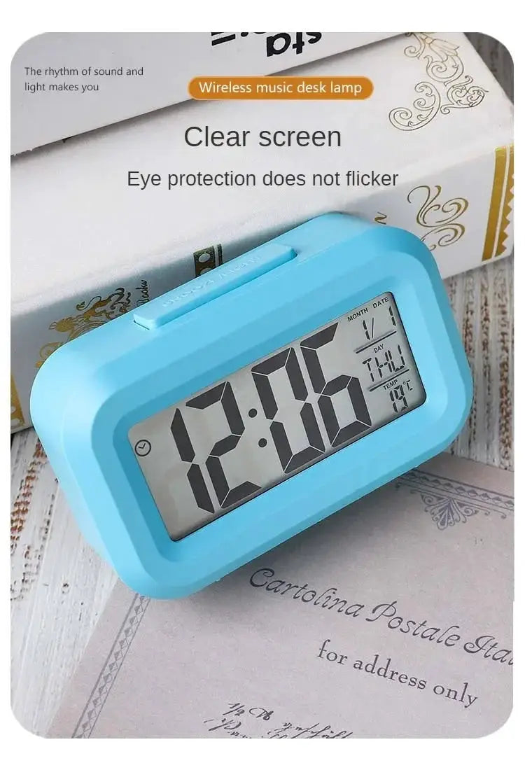 Led digital alarm clock in blue by Simples Market with backlight and calendar display