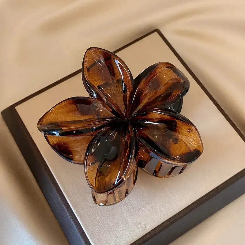BelleBloom Large Matte Flower Claw Clip Secure All Hair Types With Durable Geometric Design