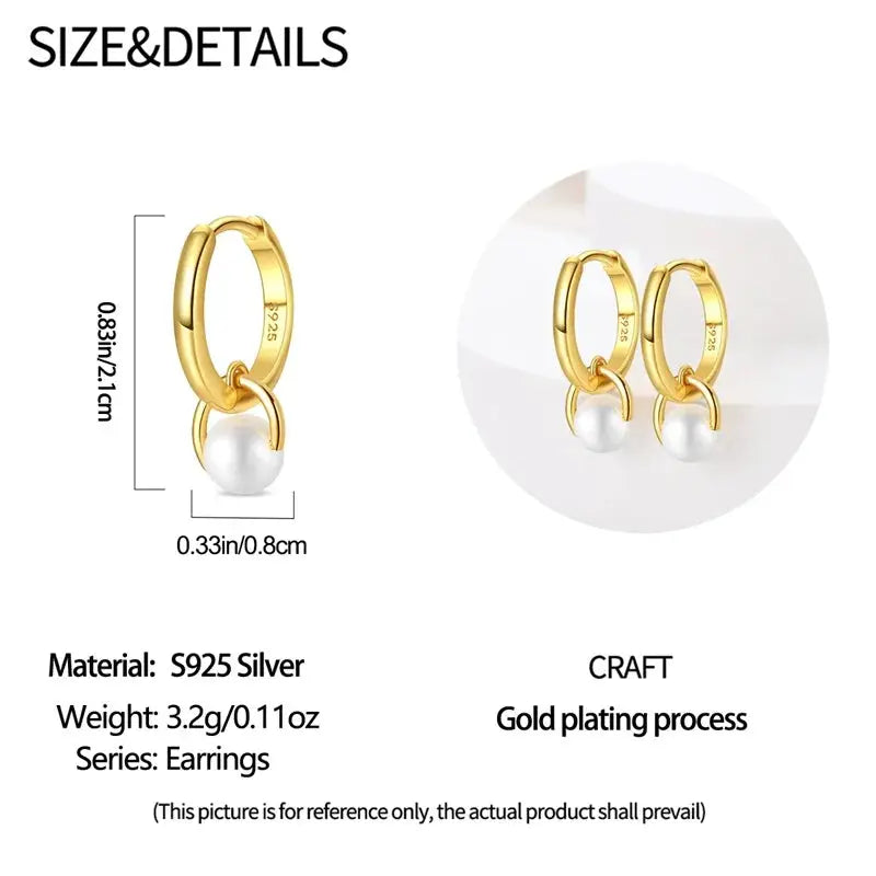 Pair of gold-plated hoop earrings with pearl drops on S925 silver base.