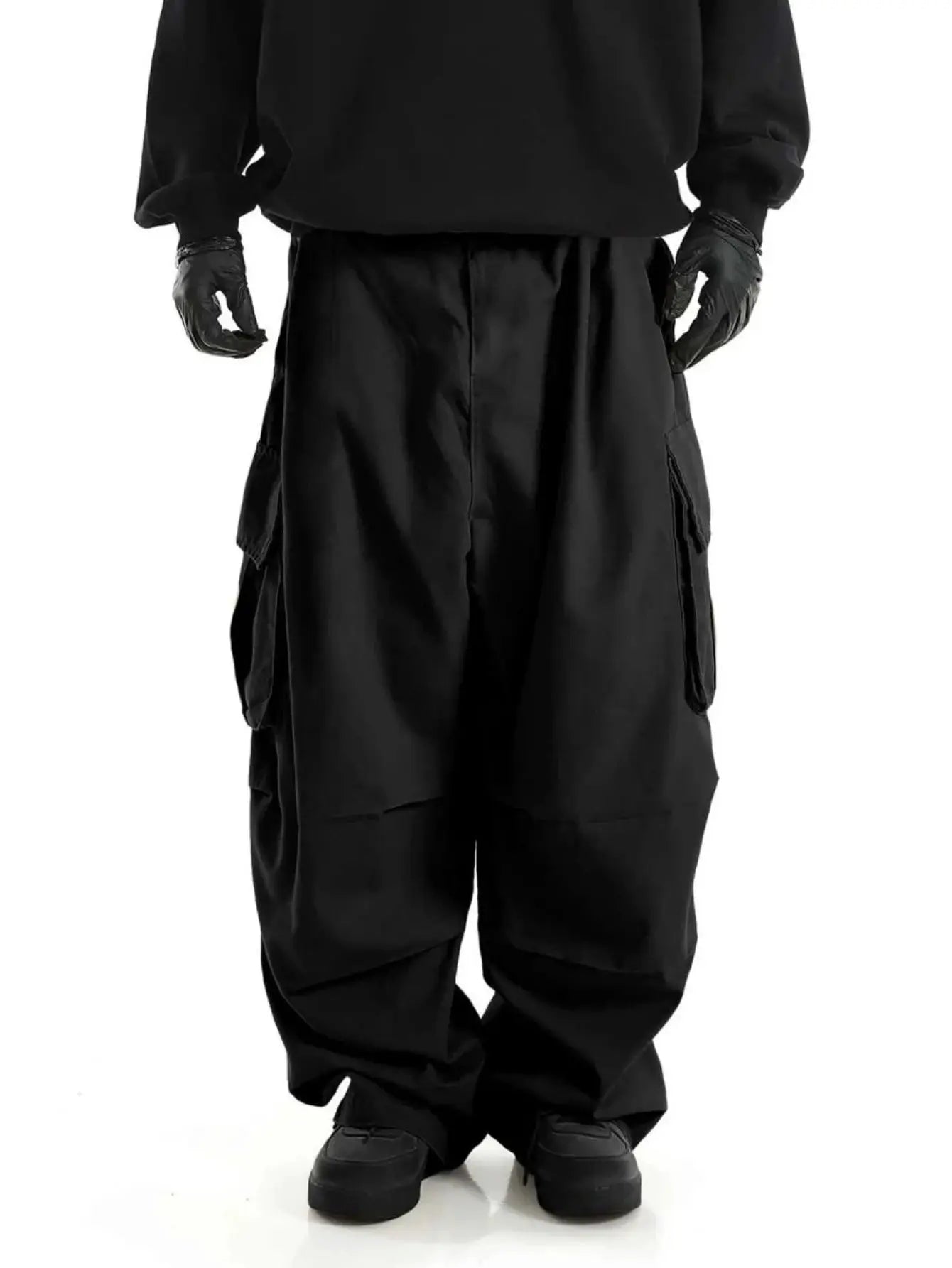Simples Market plus-size men's workwear cargo trousers; black wide-leg pants with large pockets