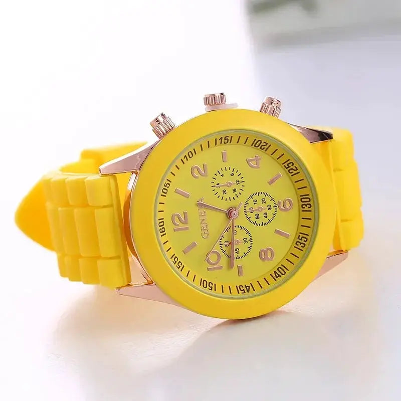 Fashion Women's Watches Casual Silicone Band Analog Quartz Watch （Without Box）