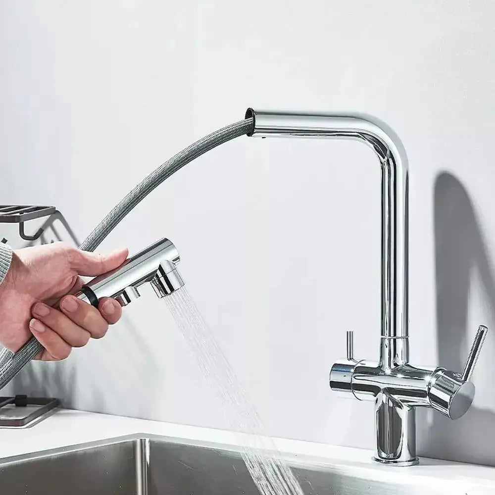 Kitchen pull-out filtered faucet by Simples Market, chrome finish with dual spray head.
