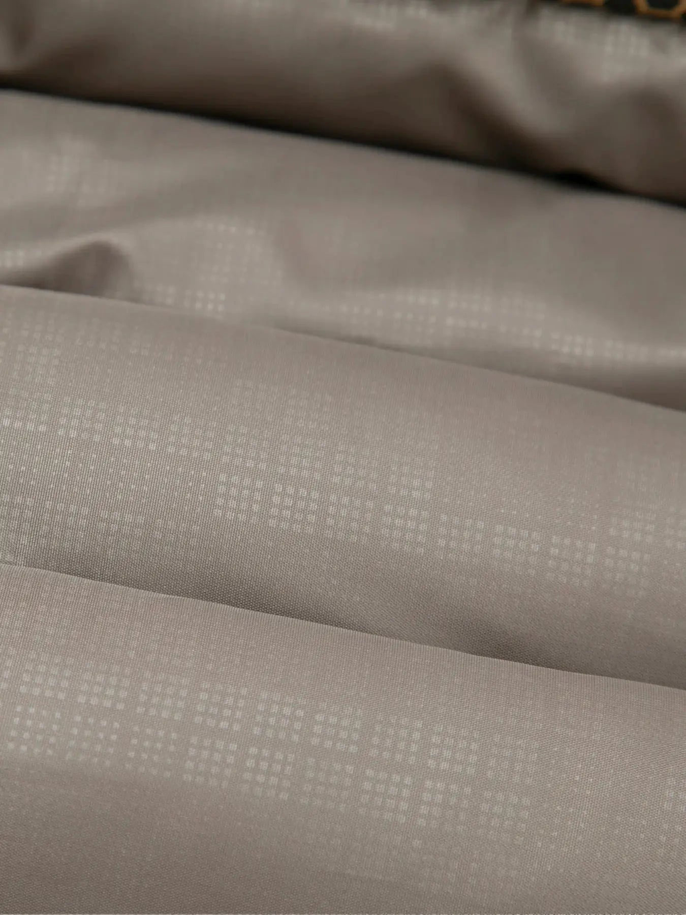 Men's cotton jacket outerwear in beige fabric with subtle dotted texture, Simples Market