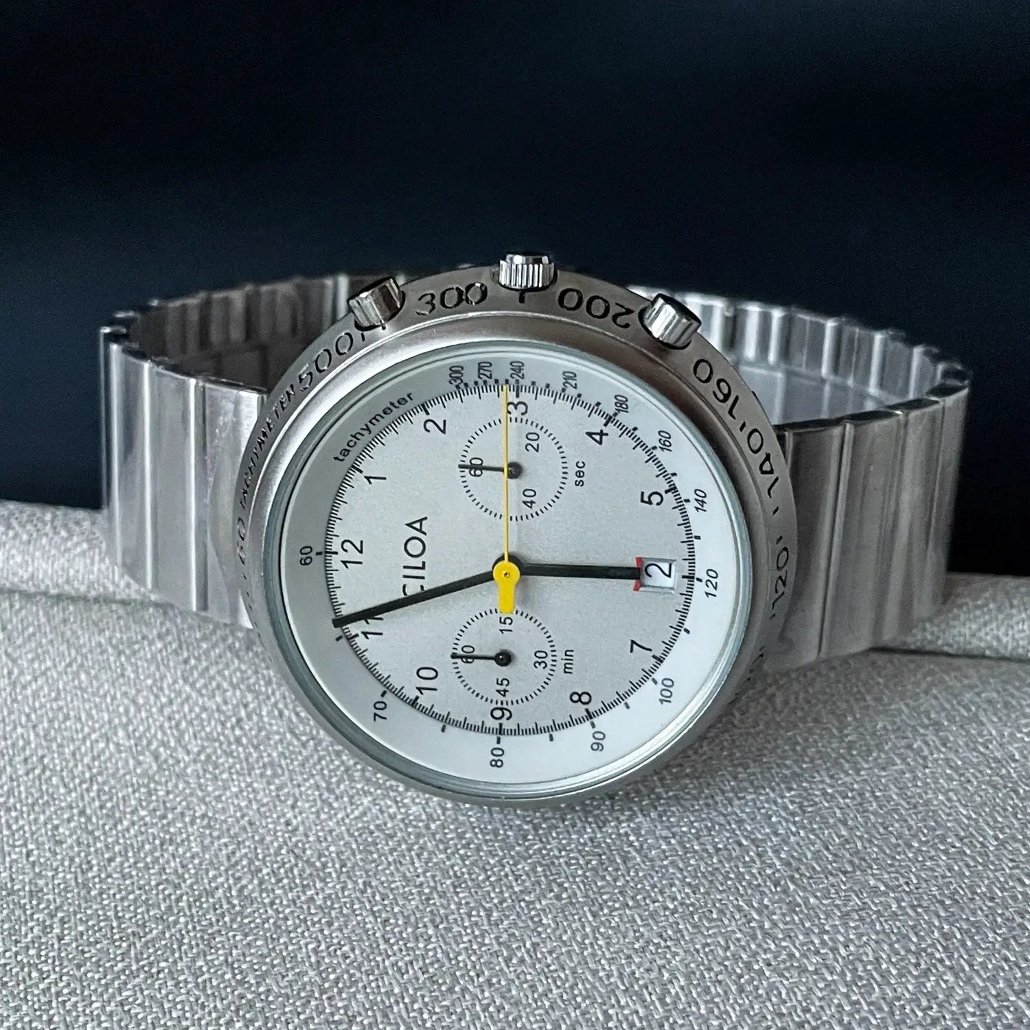 CILOA large-dial silver chronograph men's watch with tachymeter bezel and stainless bracelet