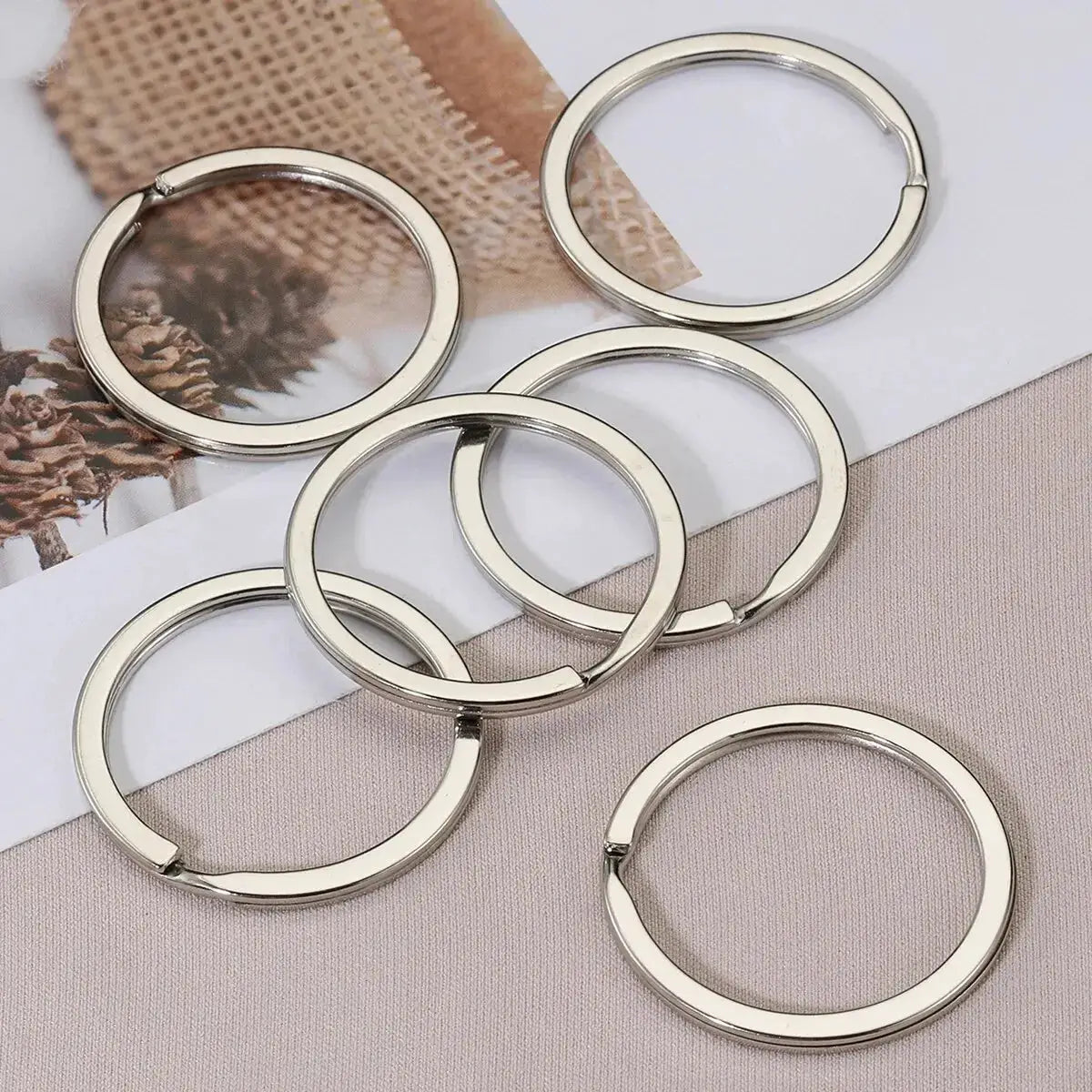Simples Market metal key rings, 20 pcs, silver round split rings for DIY jewelry and keychains