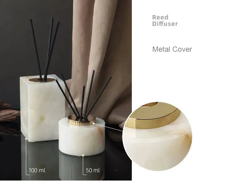 Simples Market white onyx marble bathroom set with tissue box and soap dispenser, gold metal lid and reed diffuser