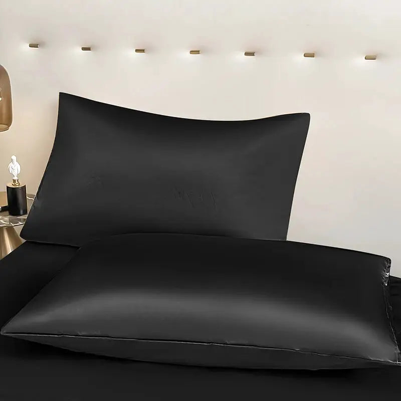 Fitted bed sheet by Simples Market, black waterproof fabric with elastic band and anti-slip design