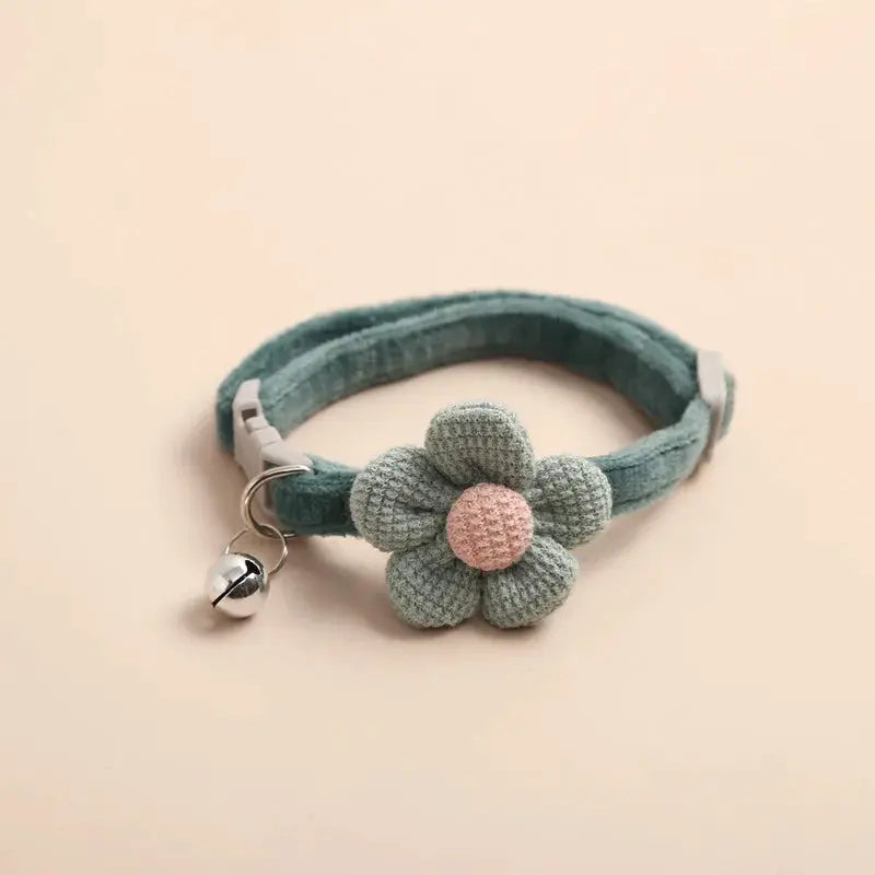 Cat Collar With Cute Flower Design Adjustable Buckle Breakaway Safety Bell For Kittens And Small Dogs