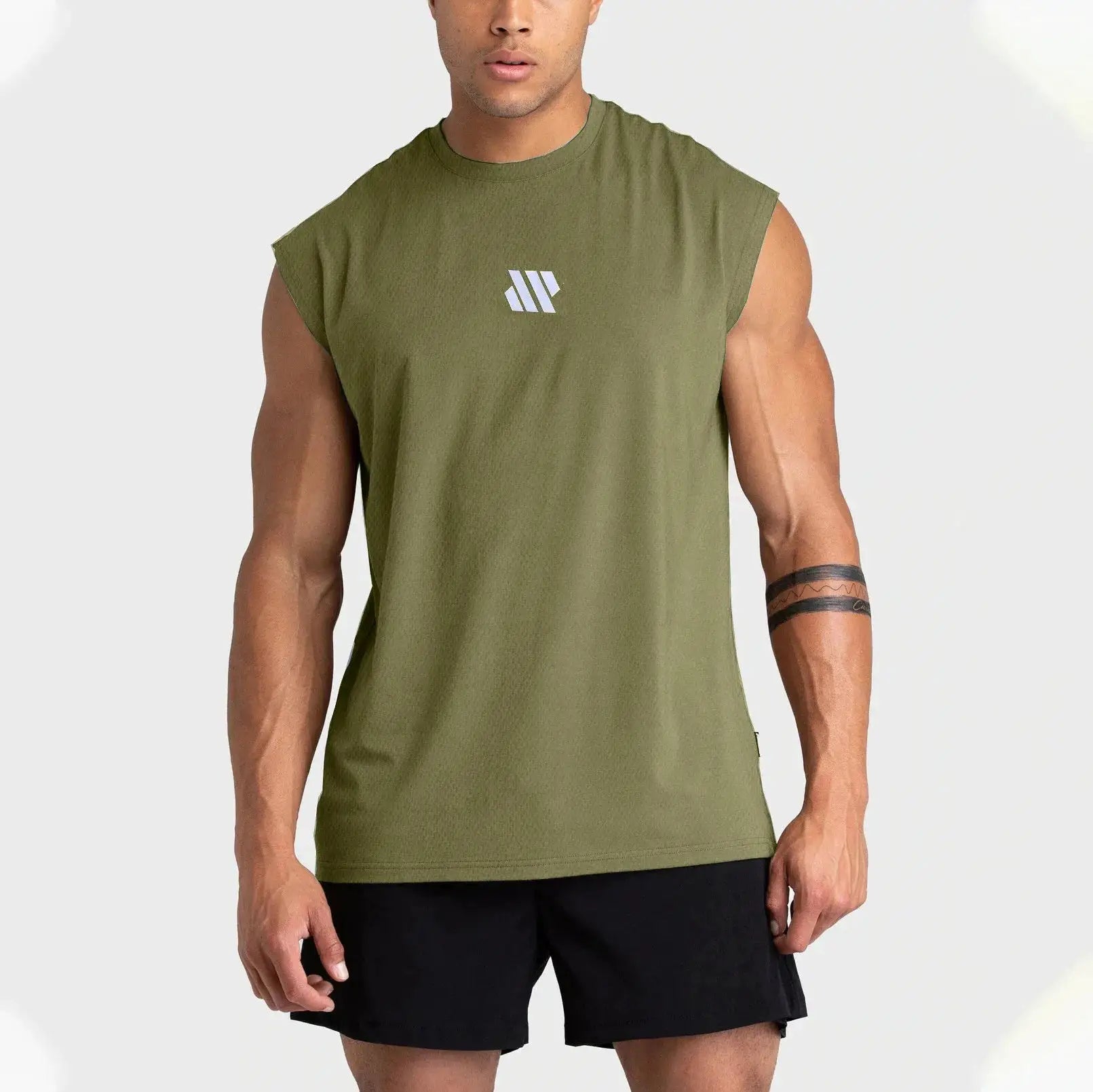 Men's Sleeveless Sports Shirt Quick Dry Breathable Vest for Gym Running and Training Loose Fit Summer Wear