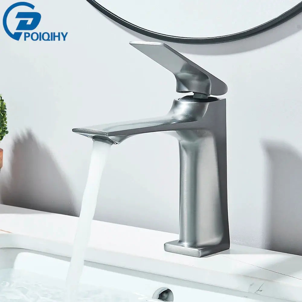 Simples Market deck-mounted bathroom faucet in brushed chrome finish with single lever