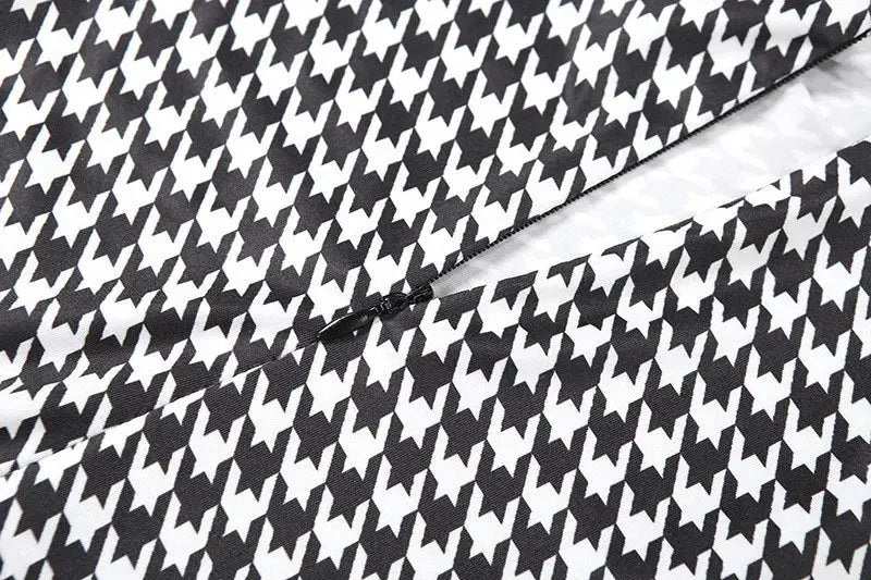Shestyle plaid bodycon jumpsuit by Simples Market in black-and-white houndstooth fabric with zipper