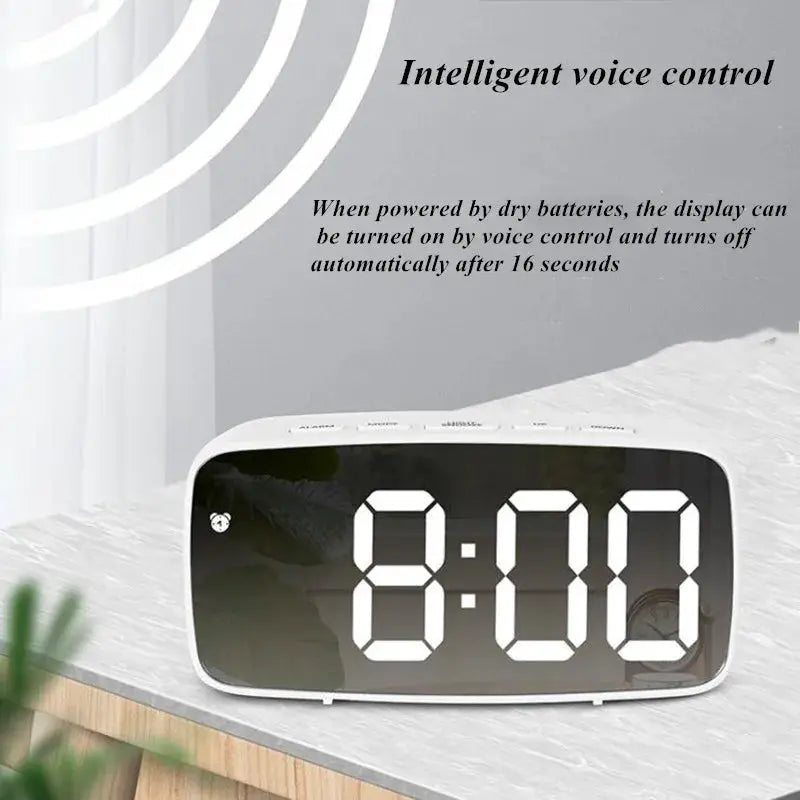 Acrylic/mirror digital alarm clock with large LED display by Simples Market