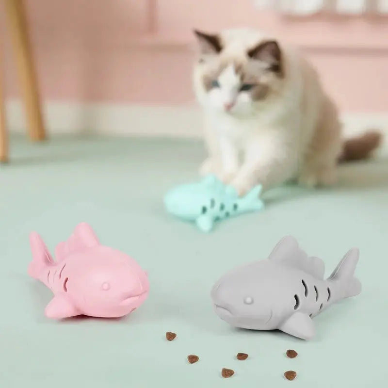 Fish Shape Interactive Cat Kitten Chew Toy Bite Resistant Rubber For Teeth Grinding And Dental Hygiene