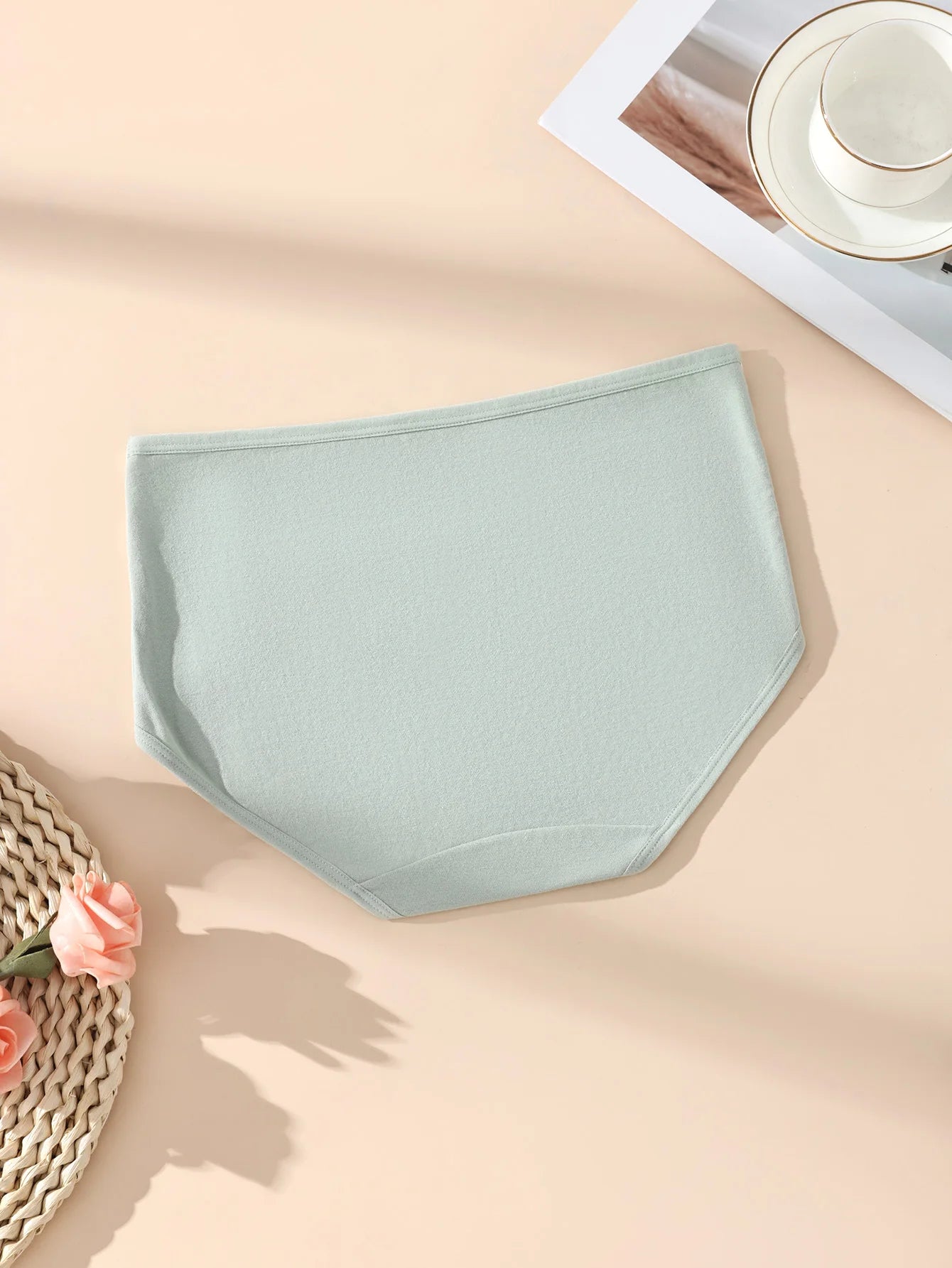 Simples Market women's high-waist cotton briefs in soft mint green, breathable tummy-control shaping underwear