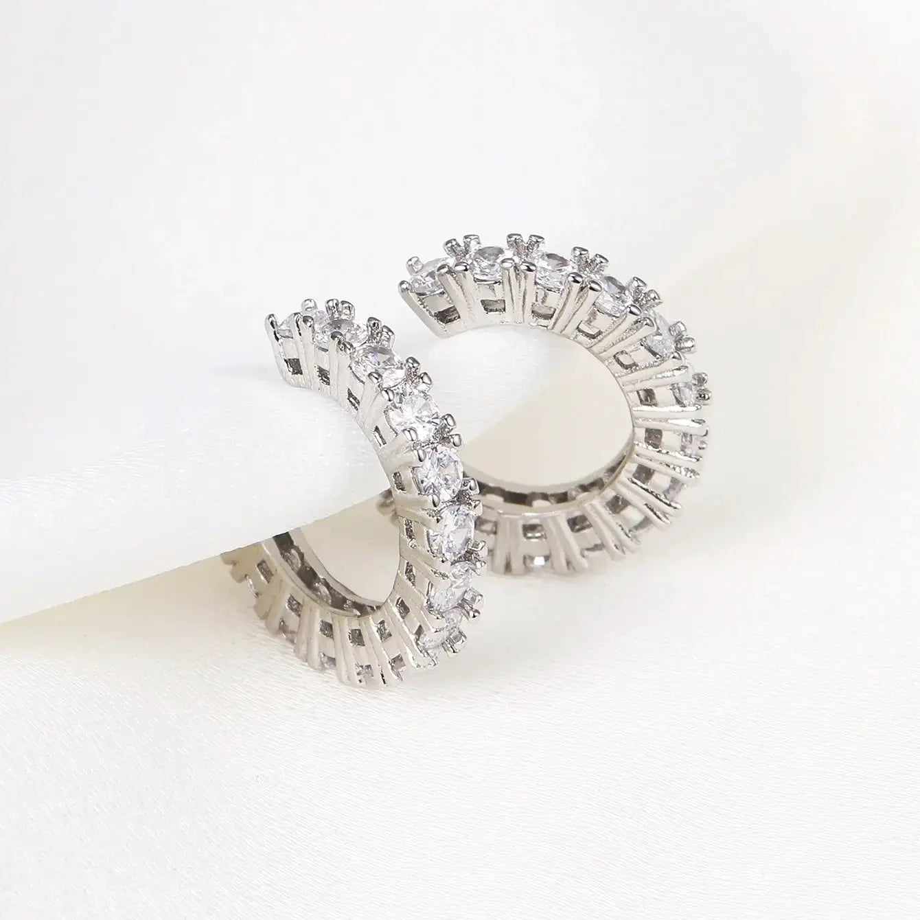 2Pcs full rhinestone zircon ear cuffs for women, silver-tone no-pierced C-shaped ear wrap clips
