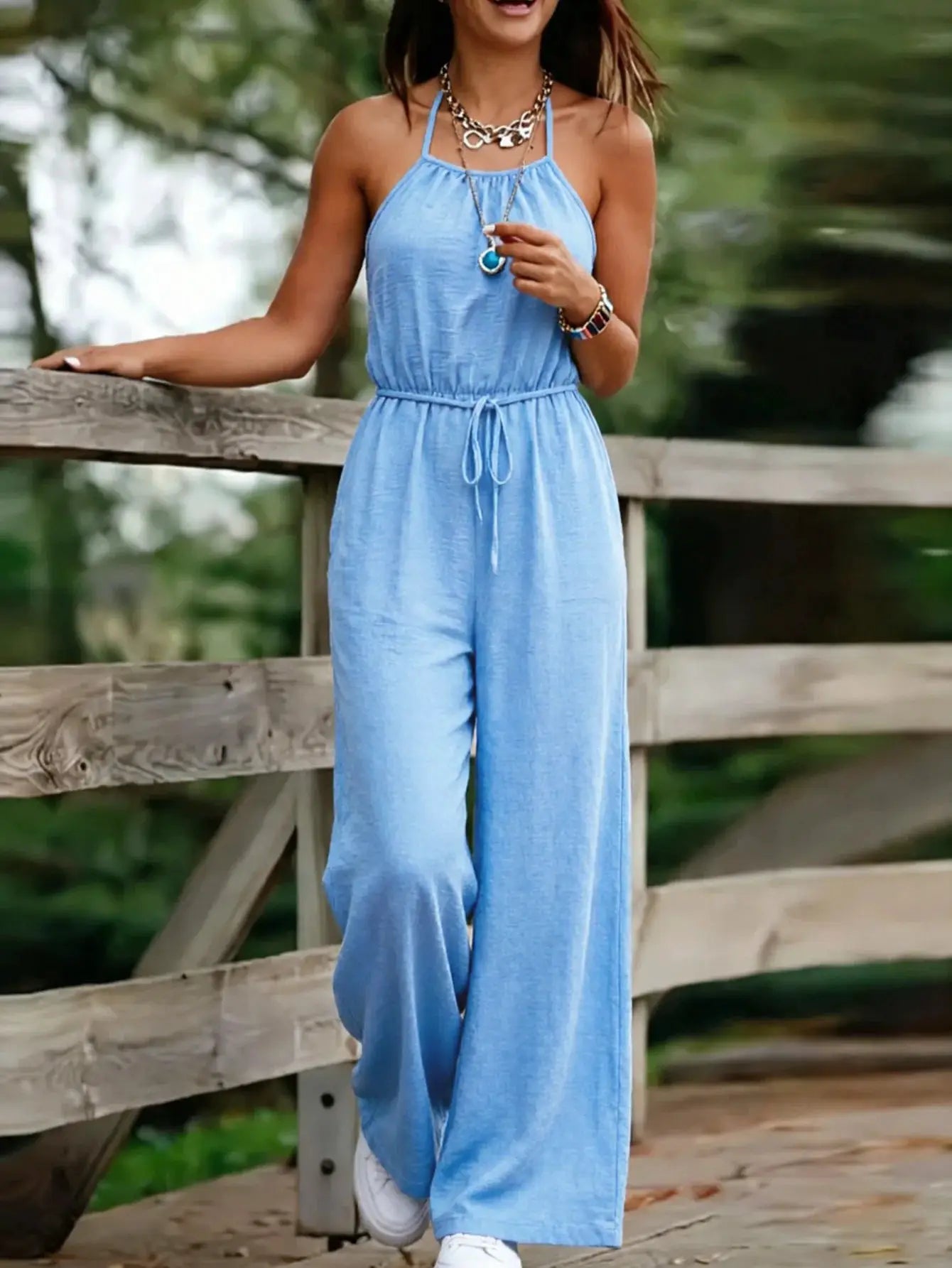 Women's sleeveless jumpsuit with suspenders in light blue denim, loose-fit with pockets, Simples Market