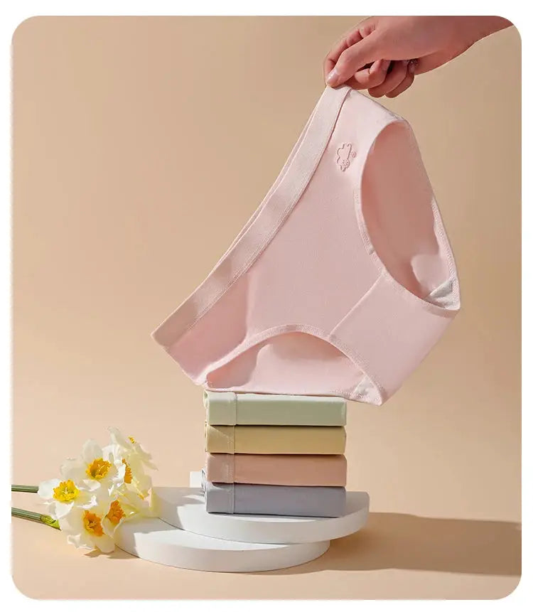 Simples Market 7-piece cotton women’s panties set; pastel briefs with breathable fabric, pink pair.