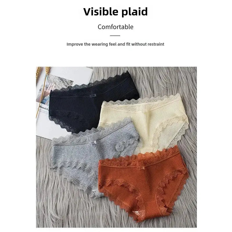 Bikini panties with lace-wavy trim in assorted colors and breathable elastic