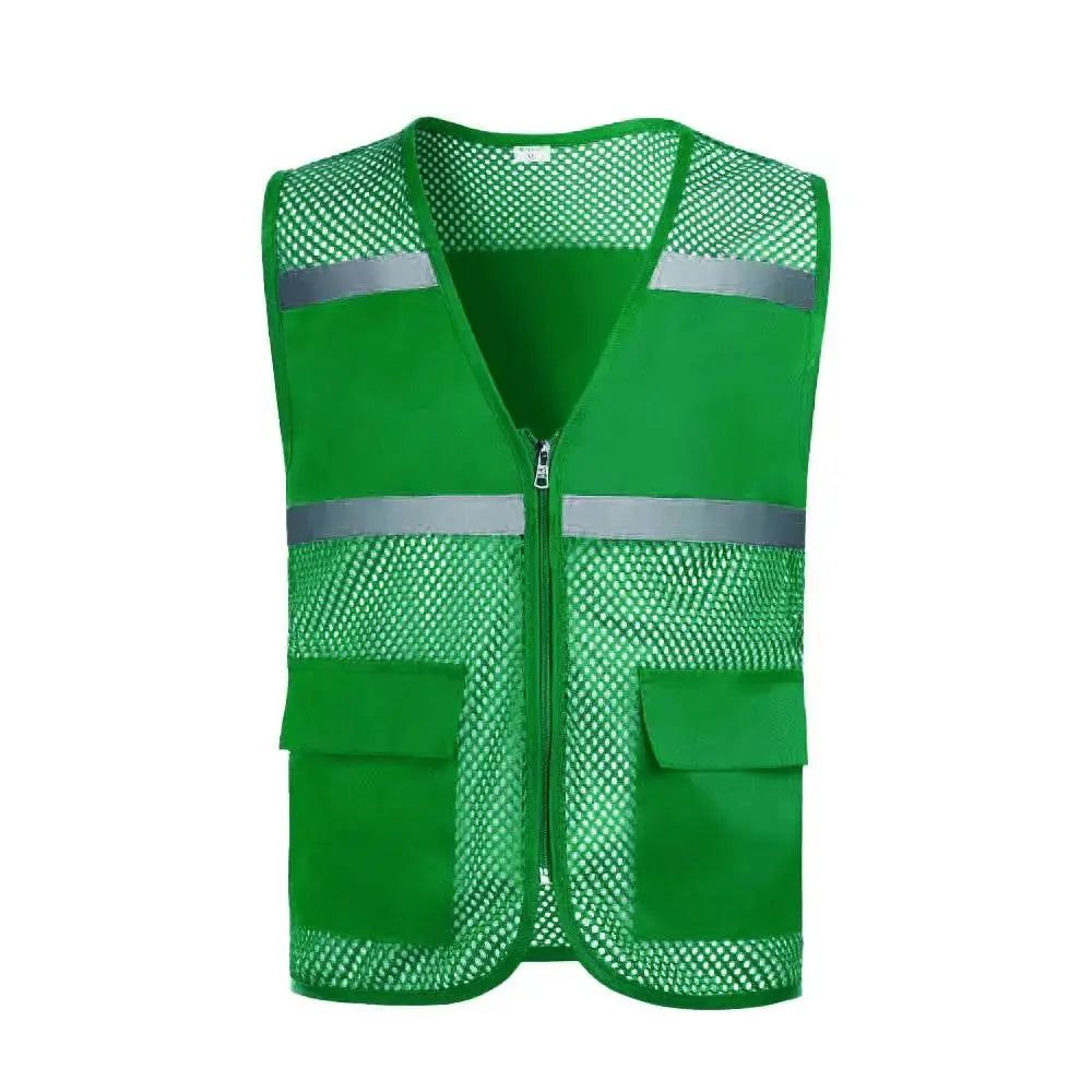 Volunteer fishing vest by Simples Market: green high-visibility sleeveless vest with reflective bands and mesh.
