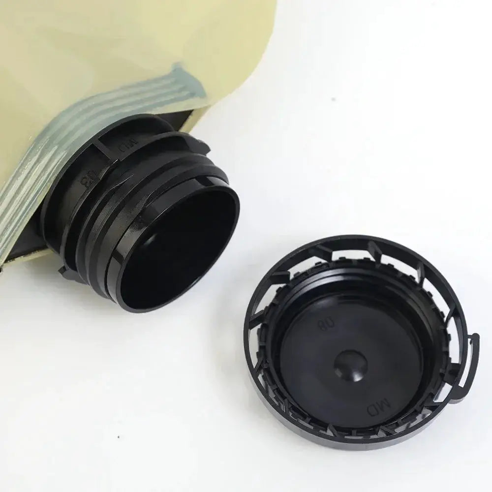 Collapsible water container (5L/10L), black plastic with screw-cap lid, ideal for outdoor camping and emergency storage.