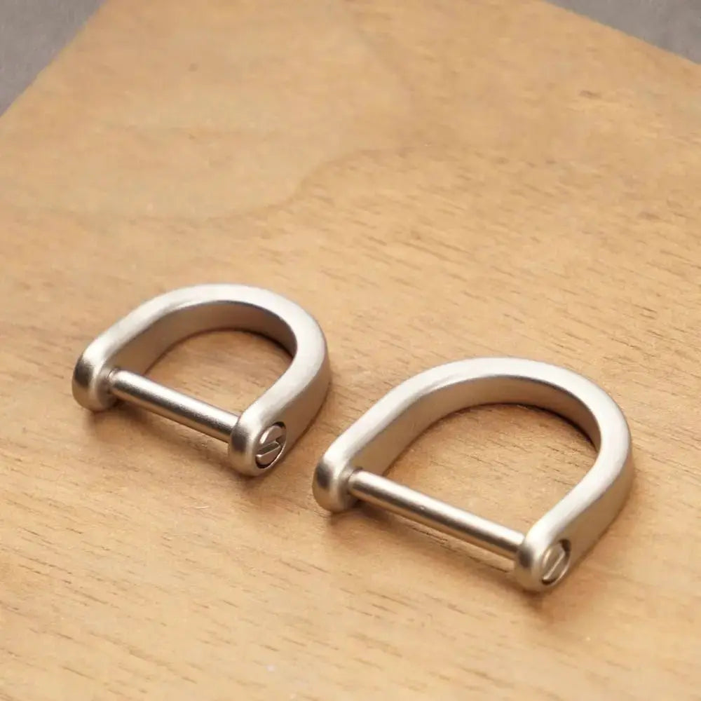 Two titanium alloy horseshoe bracelet buckles for outdoor use, silver with pin bars