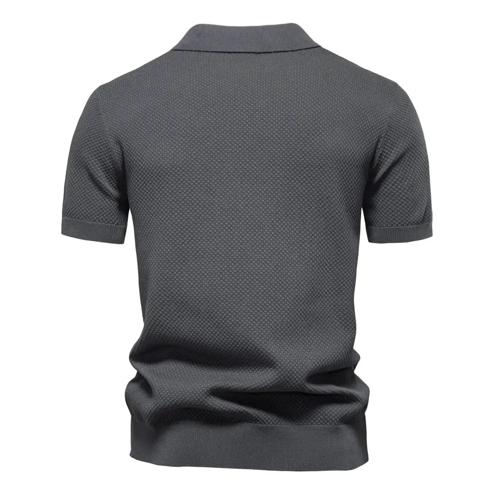 Men's golf polo shirt by Simples Market, gray textured breathable fabric, short sleeves.