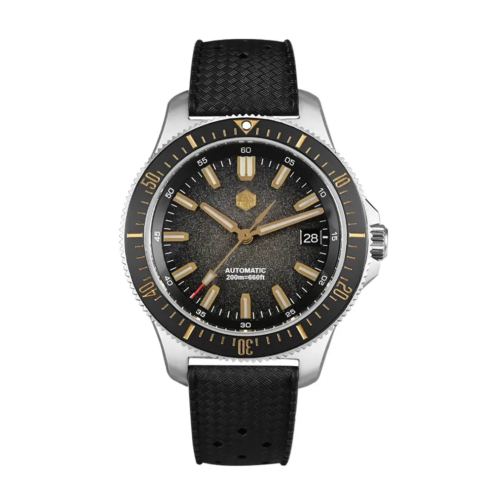 San Martin 40mm dive watch, black dial with gold indices, NH35 automatic, 200m water resistant, black rubber strap
