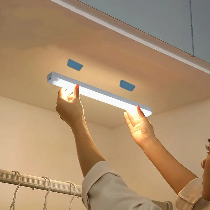 Wireless USB Rechargeable Motion Sensor LED Bar Light Night Light Portable Cordless Magnetic Cabinet Lamp For Kitchen